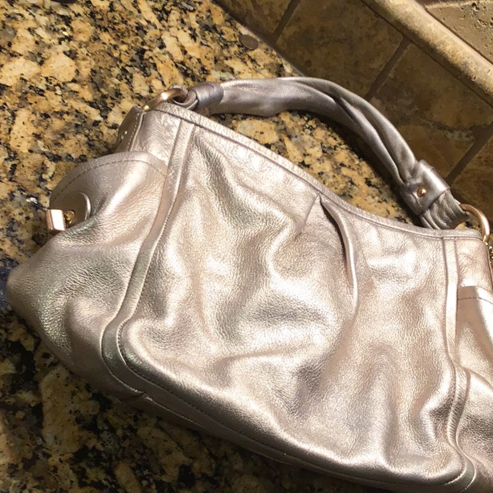 Coach leather shoulder bag. Gold. Vintage